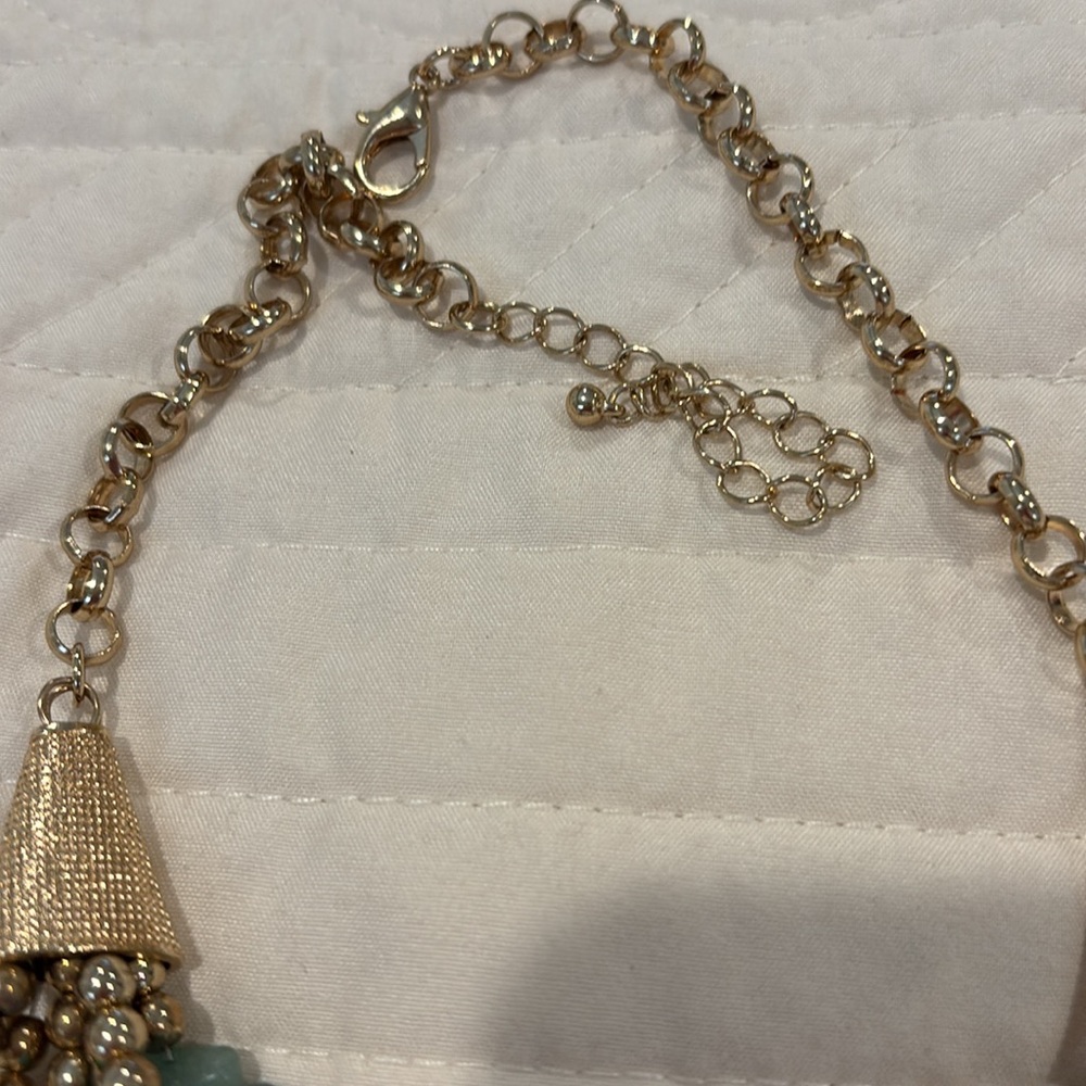 Elegant Multi-Color Beaded Necklace - Picture 5 of 7